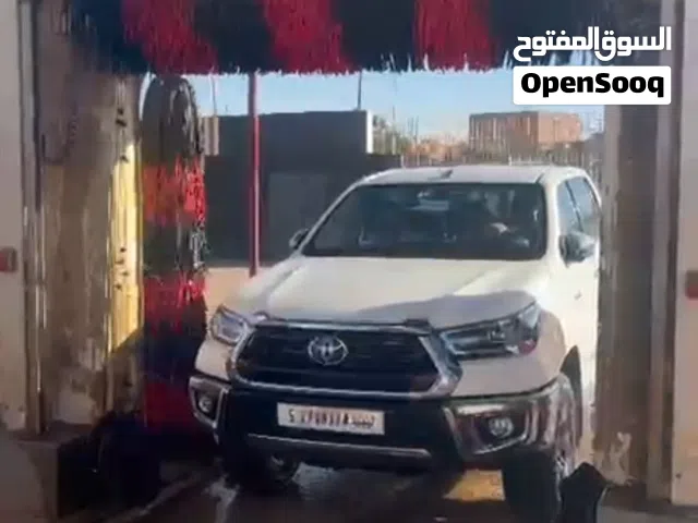 الة غسيل سيارات بحالة جيدة