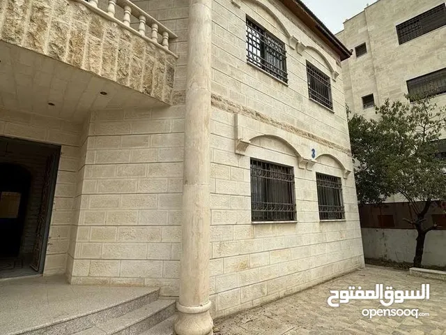 440m2 5 Bedrooms Villa for Sale in Amman Abu Alanda