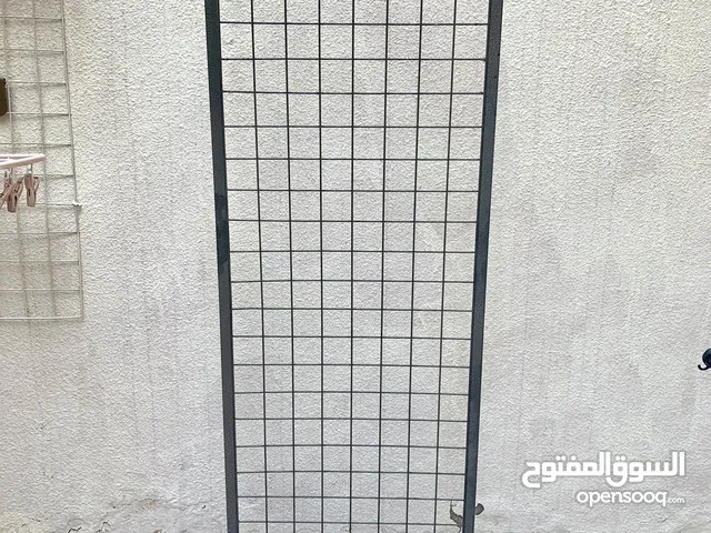 ستاند لتعليق الاكسسوارات و الملابس