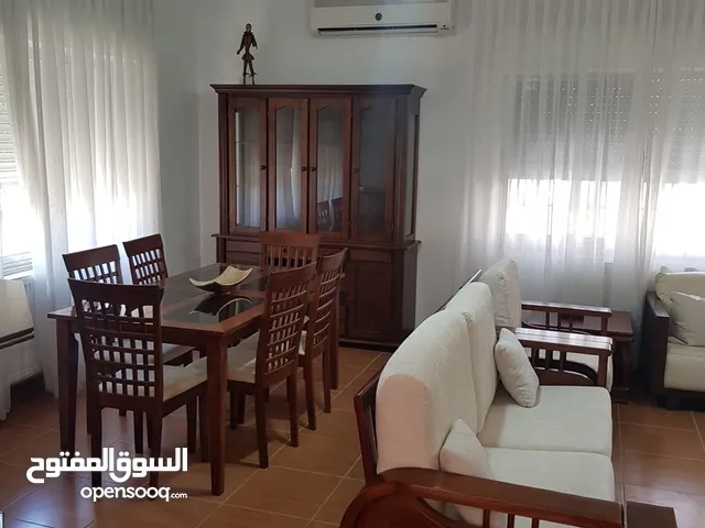 شقة مفروشة أول من ڤيلا اعلان رقم (Q35)