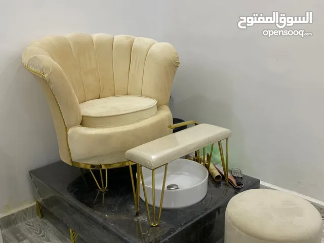 کرسی بدیکیر جدید مع ستيح بلباکیت للبيع ومواد بديكير لصالونات
