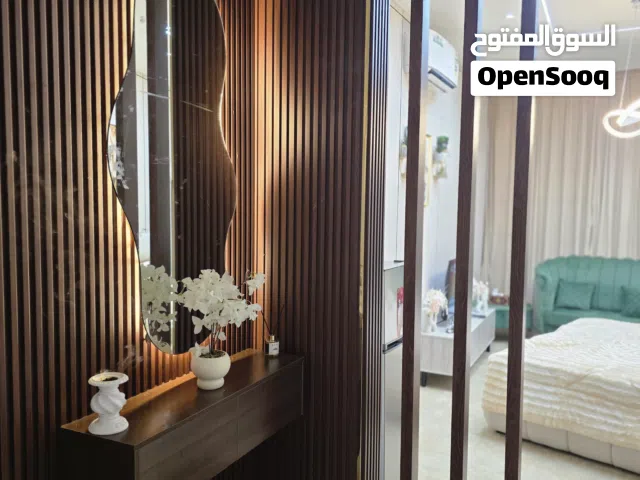 غرفه مفروشه بالقرب من كورنيش صحار Furnished room with bathroom for rent in Sohar, near the Corniche