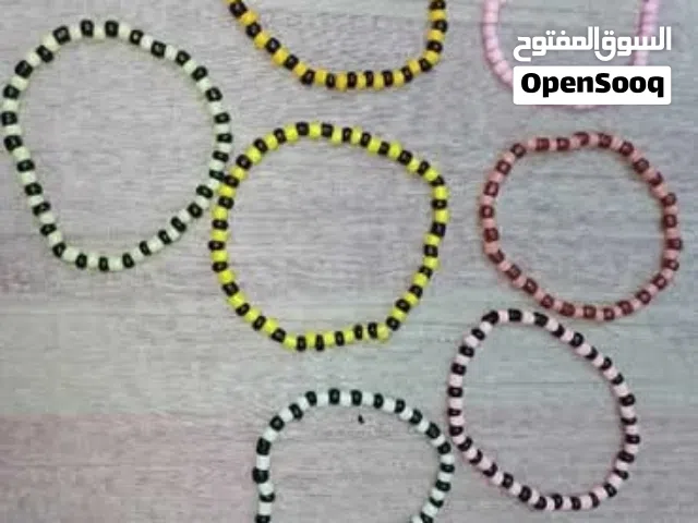 أساور خرز للبيع جديدة و بحالة جيدة