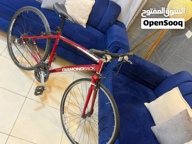 ليست مجرد دراجة... Diamondback الأصلية لعشاق التميز، خفيفة وسريعة ومجهزة بقطع Shimano أصلية.