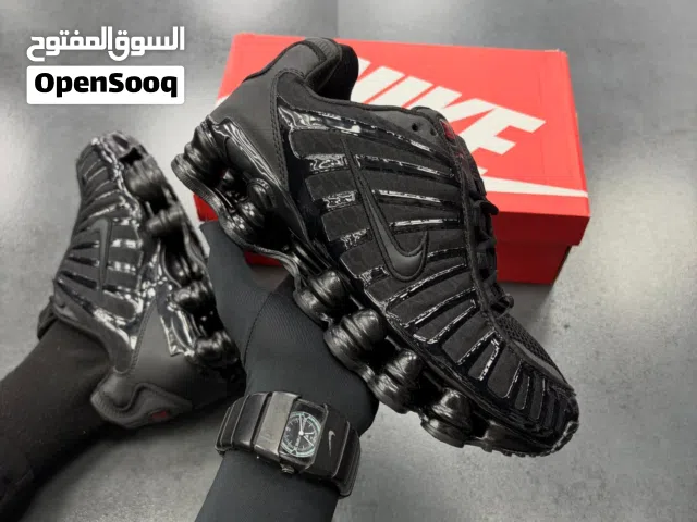 NIKE SHOX SHOES