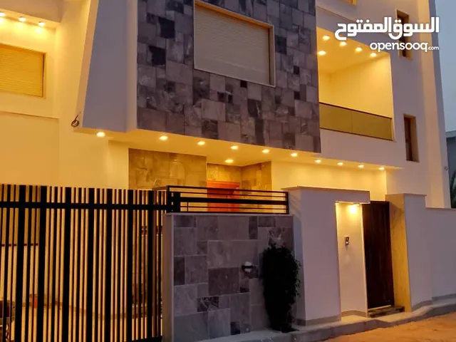 545 m2 More than 6 bedrooms Villa for Sale in Tripoli Alfornaj