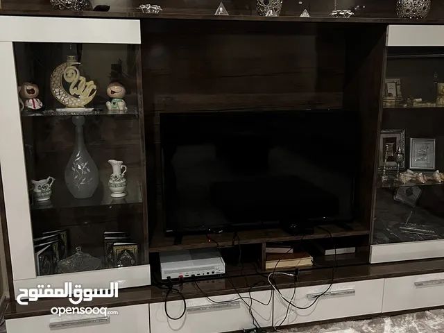 مكتبة تلفزيون للبيع