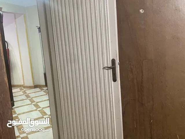 باب غرفه خشب