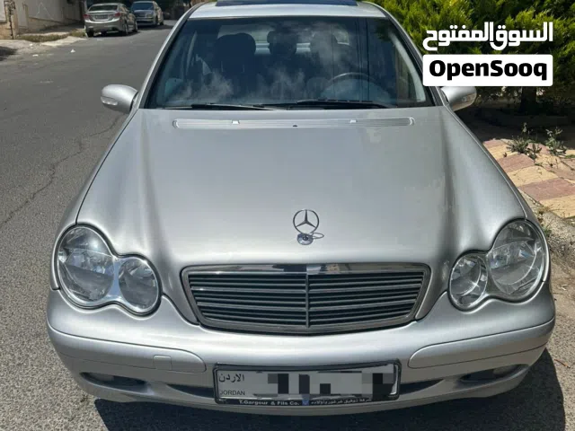 2004 مرسيدس بنز الفئة-C C 180