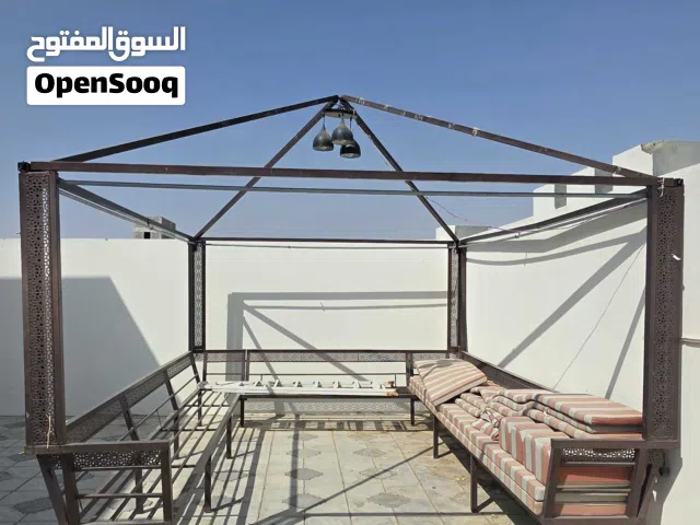 خيمه شتويه  المقاس الكبير بشكل جميل مقاس :3×4 متر الملحقات : الجلسه بالكامل المقاعد مع 4 ستائر