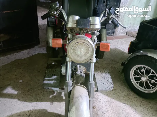 موتسكل تلات عجلات مجهز طبيا