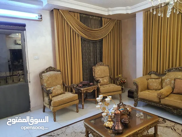 340m2 5 Bedrooms Apartments for Sale in Amman Tabarboor