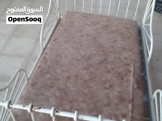 سرير مفرد يتغير حجمه من بيبي لعمر 14 سنه للبيع