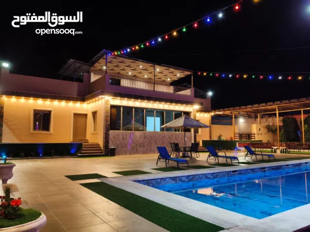 3 Bedrooms Chalet for Rent in Zarqa Sarout