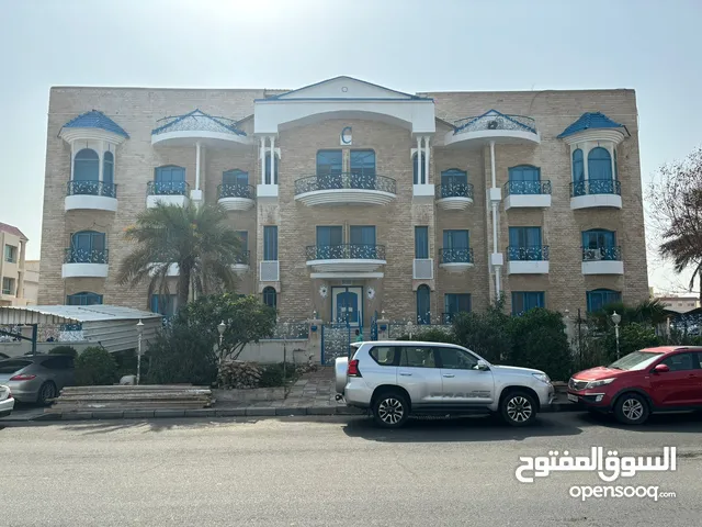 275 m2 4 Bedrooms Apartments for Rent in Hawally Jabriya