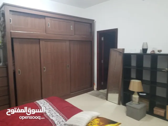 للايجار الشهري شقة غرفة و صالة مفروشة بالكامل في عجمان منطقة النعيمية أبراج السيتي تاور