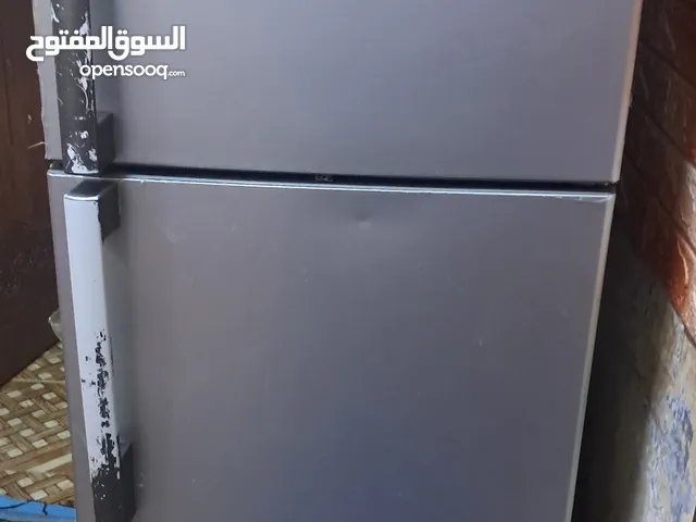 ثلاجه للبيع مستعمله في حاله جيده