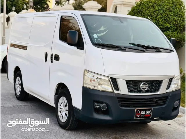 NISSAN URVAN 2016