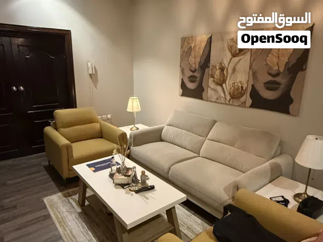 كنب للبيع شبه جديد