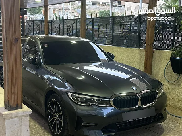 bmw 330e وارد الوكالة ابو خضر بحالة الوكالة