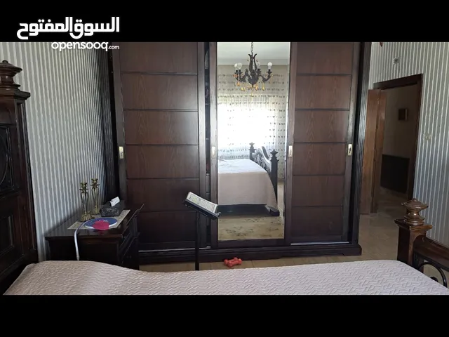 تخت و خزانه للبيع