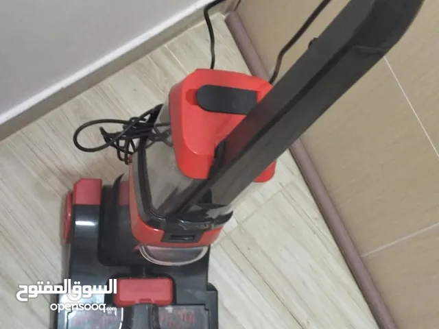 مكنسة كهربائية ممتازه جدا من شركه DSP للكنبات والفرش والارضيات بقوة 800 واط وخزان ماء وخزان للأوساخ