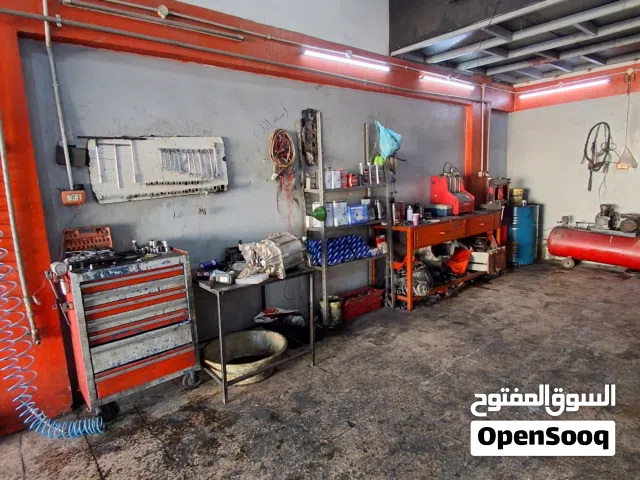 محل ميكانيك للبيع