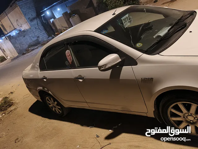 جيلي موبل 2012 مكينه لاتبخير ولاتنقيص كير مكفول تبريد شغال ثلج سنويه ورقم جديد سياره بأسمي شرط تحويل