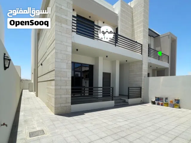 للإيجار فيلا راقية في الخوض السابعة elegant villa for rent