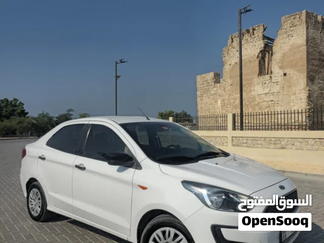 ford figo 2019 gcc ..agency service .. 110000 km....no accident ..in ajman