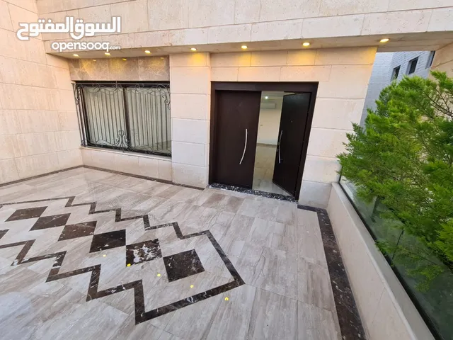 240m2 4 Bedrooms Apartments for Sale in Amman Khalda