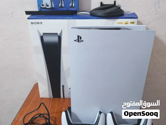 بلي فايف فات مهكر اوروبي اخو جديد ومع جوستك ومع هارد خارجي واحد تيرا 2.m ومع (يو بي اس 1K اون لاين)