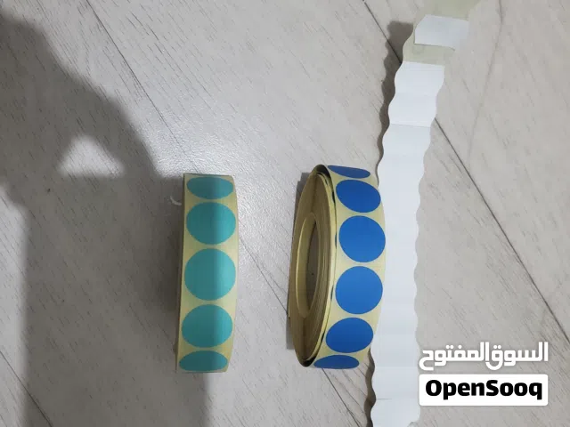 قرطاسية  رولات ترقيم لواصق  على علب ومحاليل مختبرات  ومنتجات مصنعه لغرض الارقام او الاسم او السعر