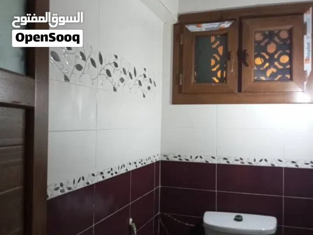 شقة للبيع في عمارات البحوث الصناعية بعيد على صرف صحي