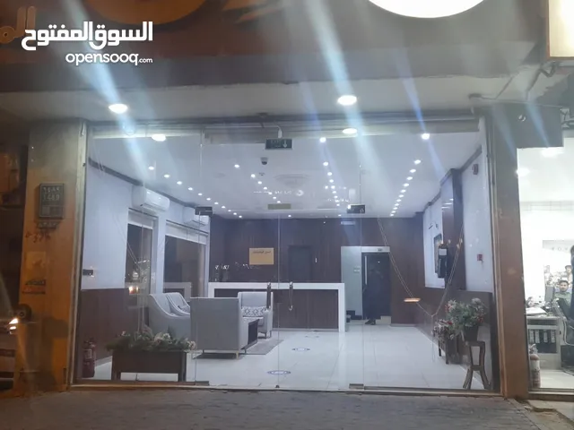 Unfurnished Shops in Al Riyadh Al Aqiq