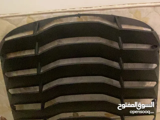 للبيع شبك خلفي للموستنق يركب من 2015/2023