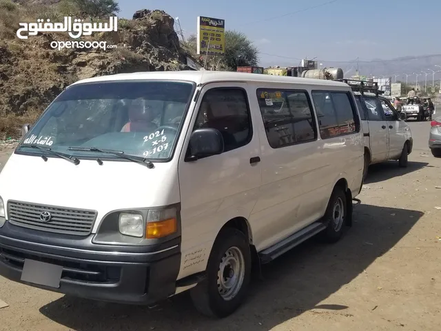 تويوتاهيس موديل 2004 مقرطس