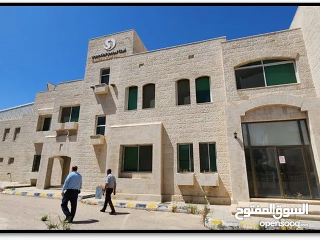 هنجر ومبنى اداري للبيع في منطقة الجويدة
