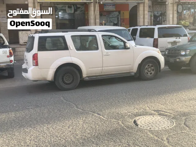 2012 نيسان باثفايندر SL