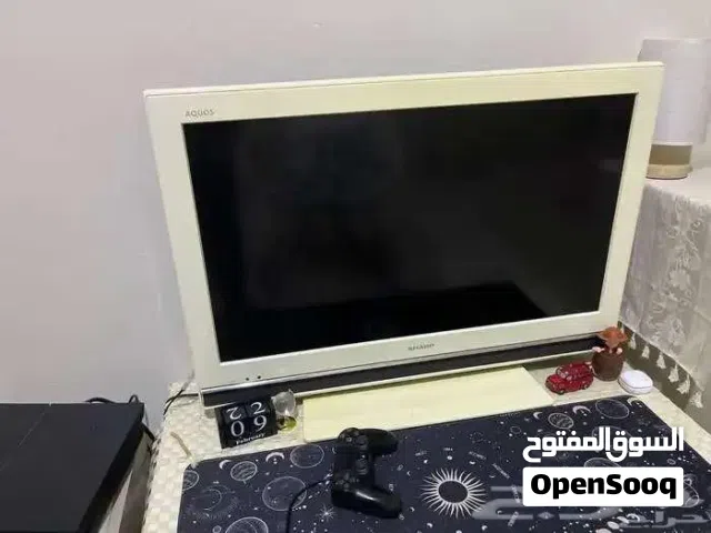 شاشة شارب 32 بوصة نظيفة جدا للبيع مع ريموت وقاعدة