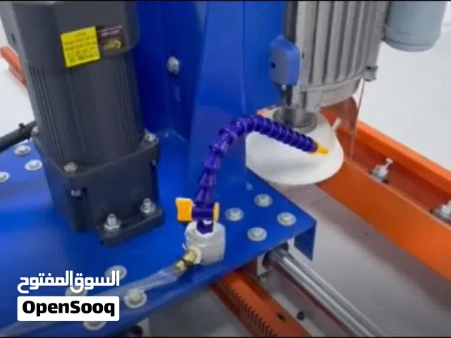 ماكينة نشارة خشب جاهزة داخل قطر