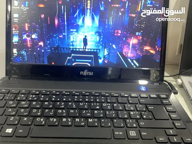 لابتوب فوجيستو بحاله ممتازه