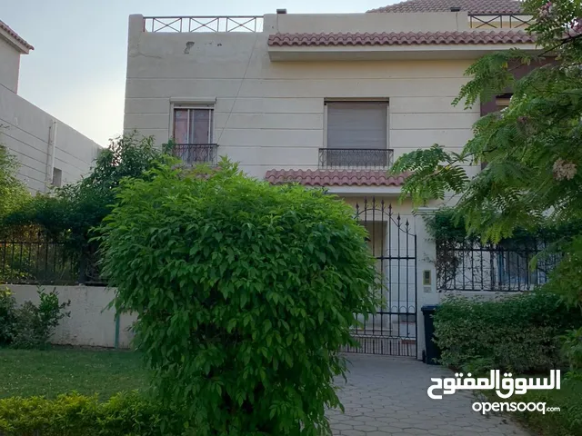 250 m2 5 Bedrooms Villa for Sale in Cairo Shorouk City