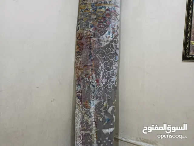 سجاد ومرتبه وبوتجاز سطحي مع الأنبوبة والمنظم بسعر رمزي مناسب للجميع والحاله كويسه جدا
