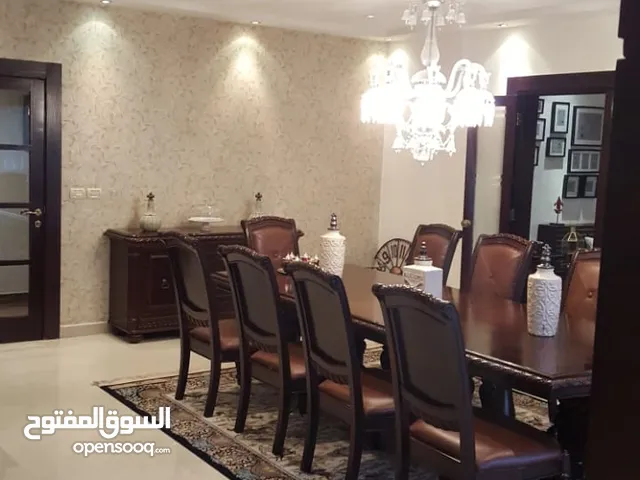 338 m2 4 Bedrooms Apartments for Sale in Amman Um El Summaq