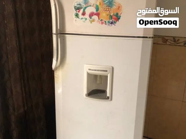 ثلاجة ومايكرويف للبيع