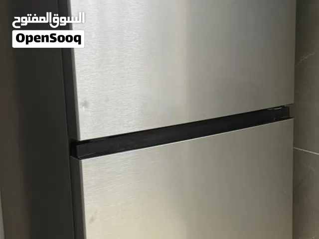 ثلاجة نوع هايسنس حجم 18 قدم للبيع نظيفه كلش
