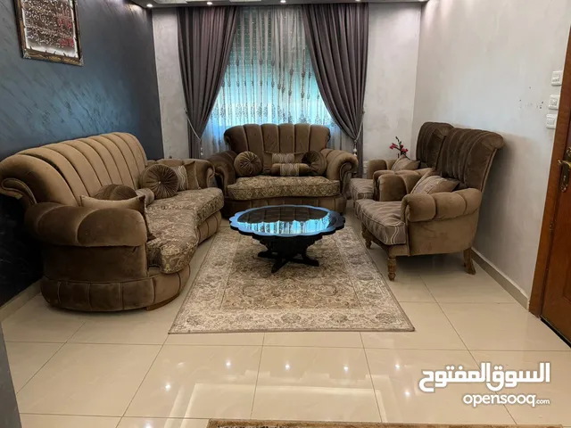 عفش للبيع بحالة جيده
