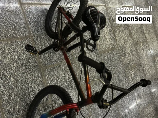 بايسكل بي ام اكس المنيوم خفيف حجم 20 لونه كلش حلو شوف الوصف