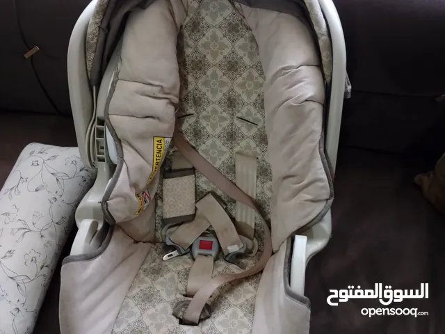 كرسي سياره للطفال للبيع